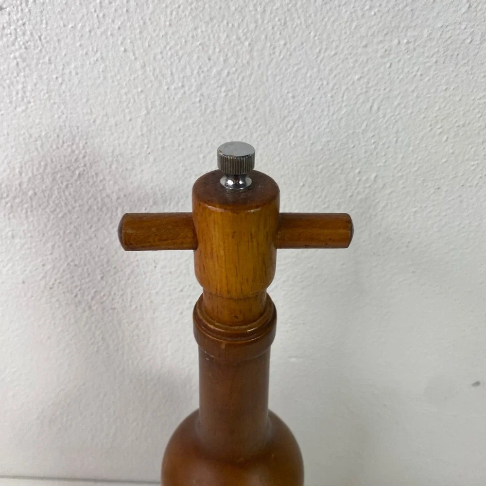 Olde Thompson Vintage Wood Wine Bottle Pepper Mill Grinder Carbon Steel